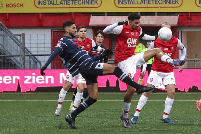 比赛中始终 比赛中始终